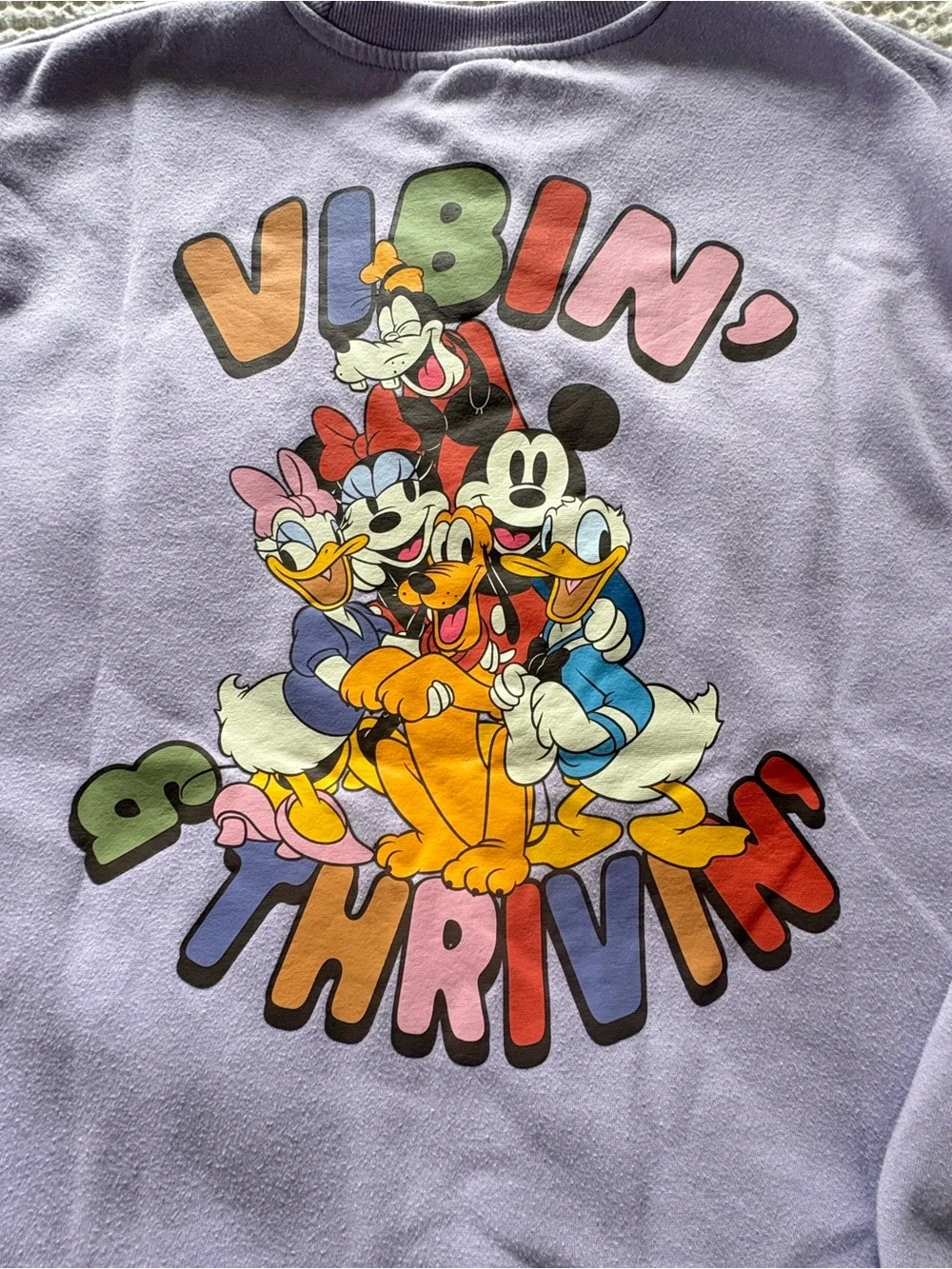 Mickey and Friends Lavender Disney Crewneck Sweatshirt — Vibin' & Thrivin' Sz L